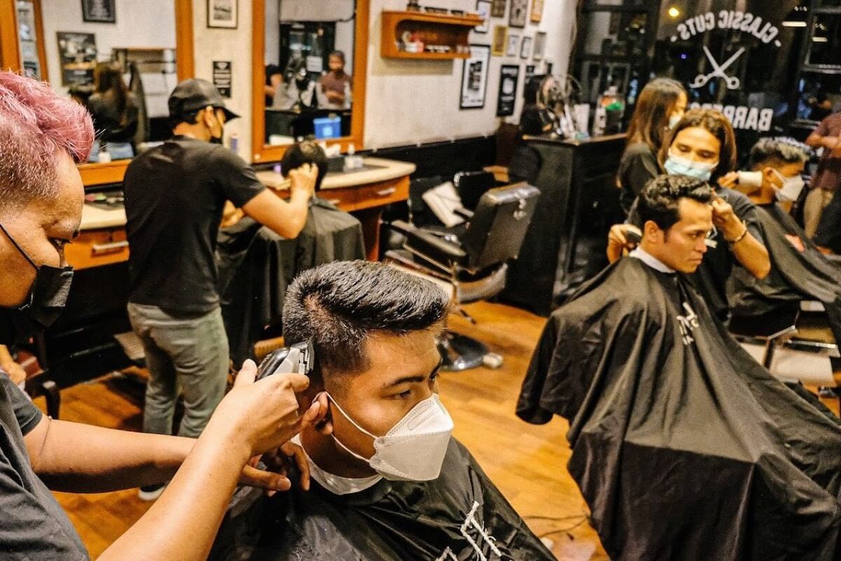 10 barbershop terbaik di denpasar 15 Seven barber di merdeka arcade dengan gaya edgy dan modern.